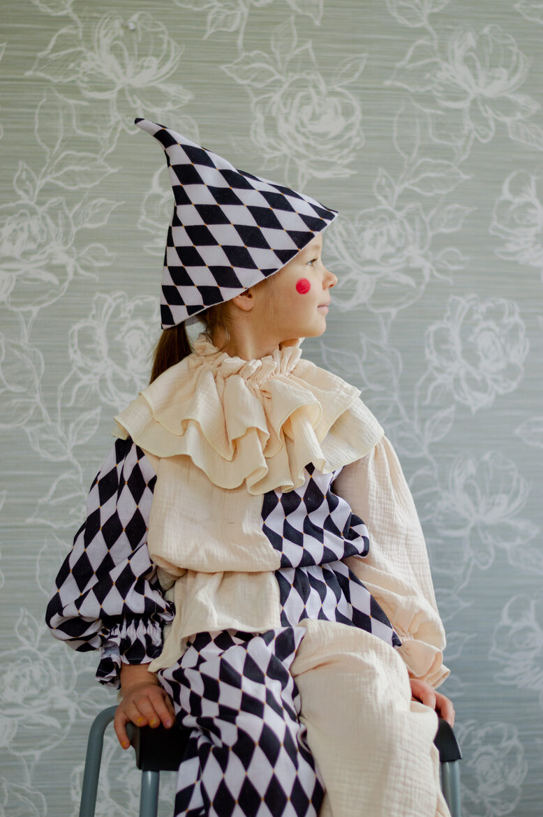 Black and beige harlequin kids costume set