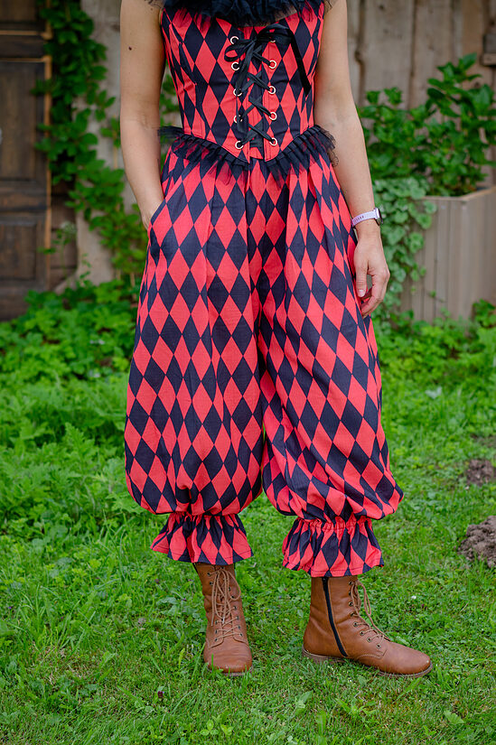 Black and Red Harlequin Bloomer Pants