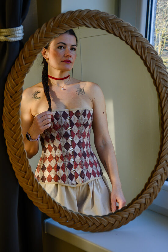 Half Bust Corset Harlequin Wine red and Beige Vintage print size 38