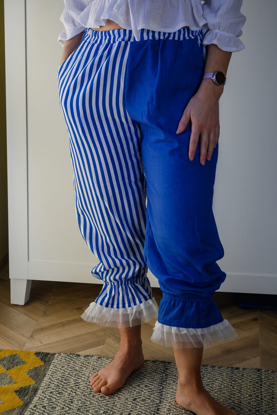 Blue stripes pants size M