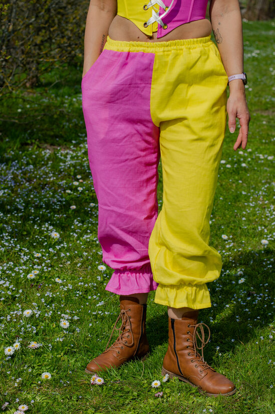 Pink and yellow pants size M